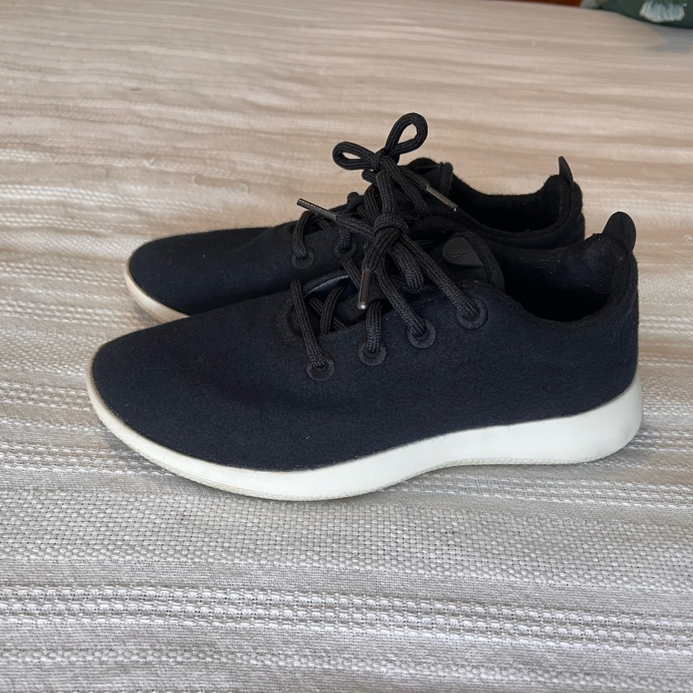 Allbirds Black White Wool Runners Womens Shoe Sz 8 Lace Up Merino Wool Washable